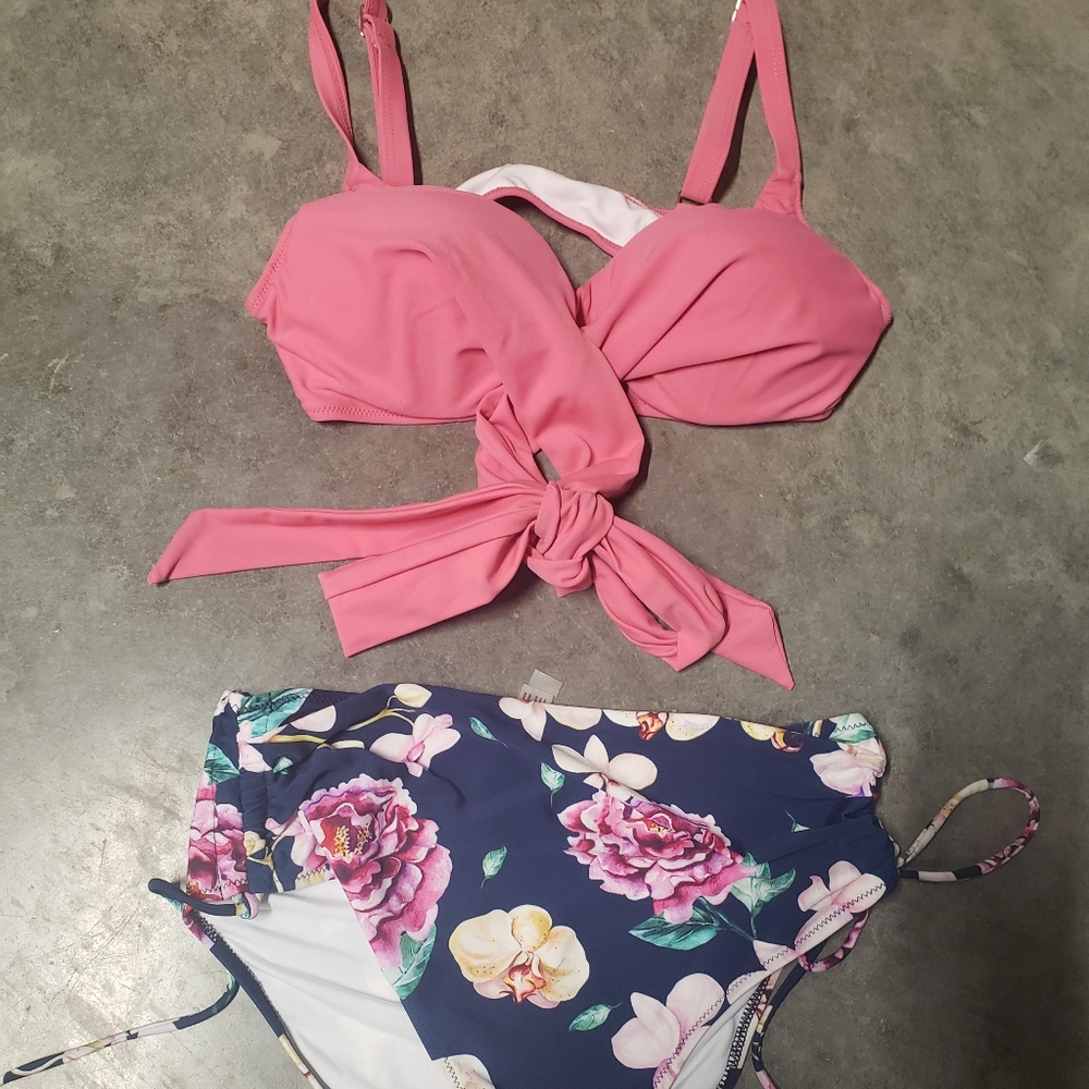 Cup she swim suit